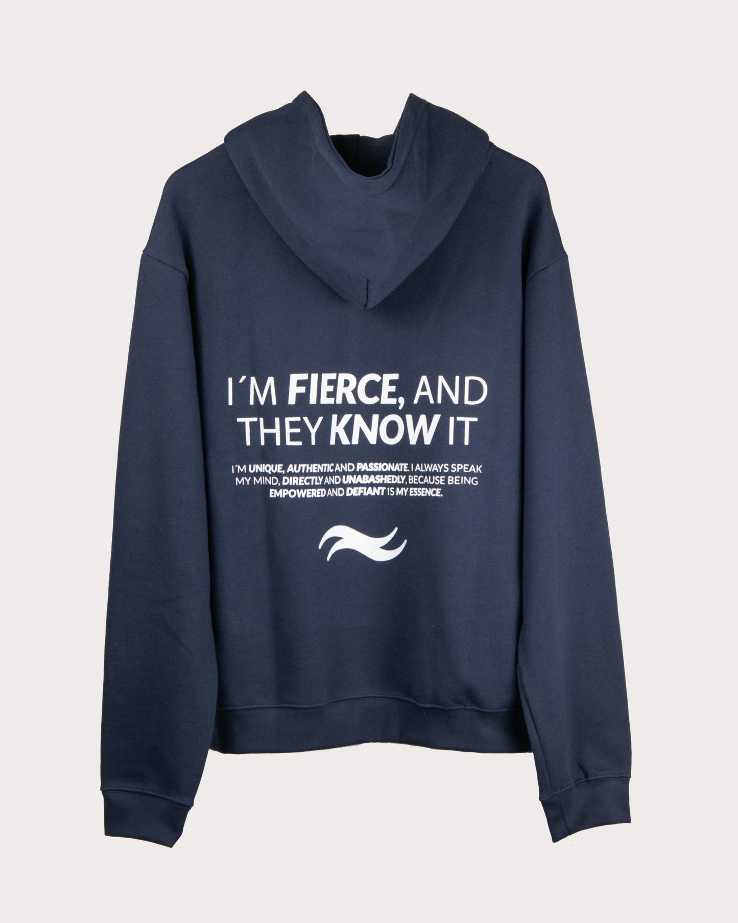 Parte trasera de la sudadera azul fierce con texto trasero